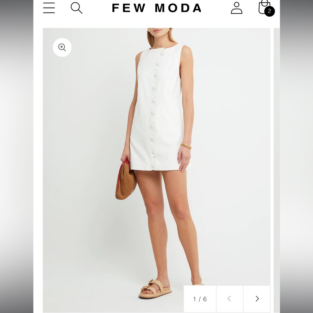 Few Moda Kourt Dress - White size Small. NWOT